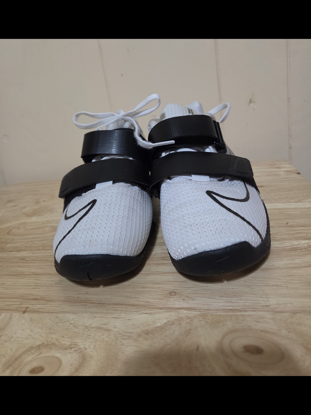 Nike Romaleos 4 Weightlifting White and Black Strap Athletic Shoes